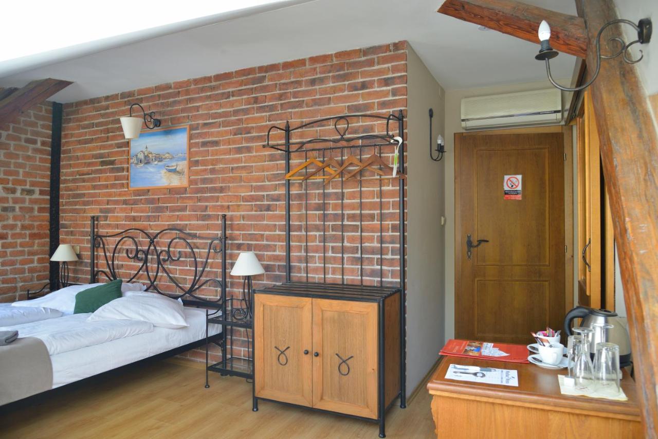 Hotel Via Ironia Vysoké Mýto Eksteriør billede
