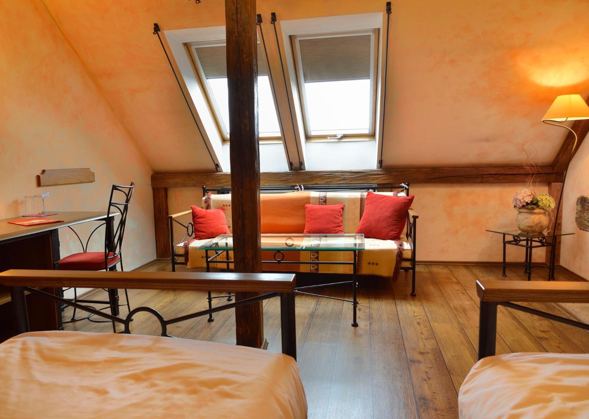 Hotel Via Ironia Vysoké Mýto Eksteriør billede