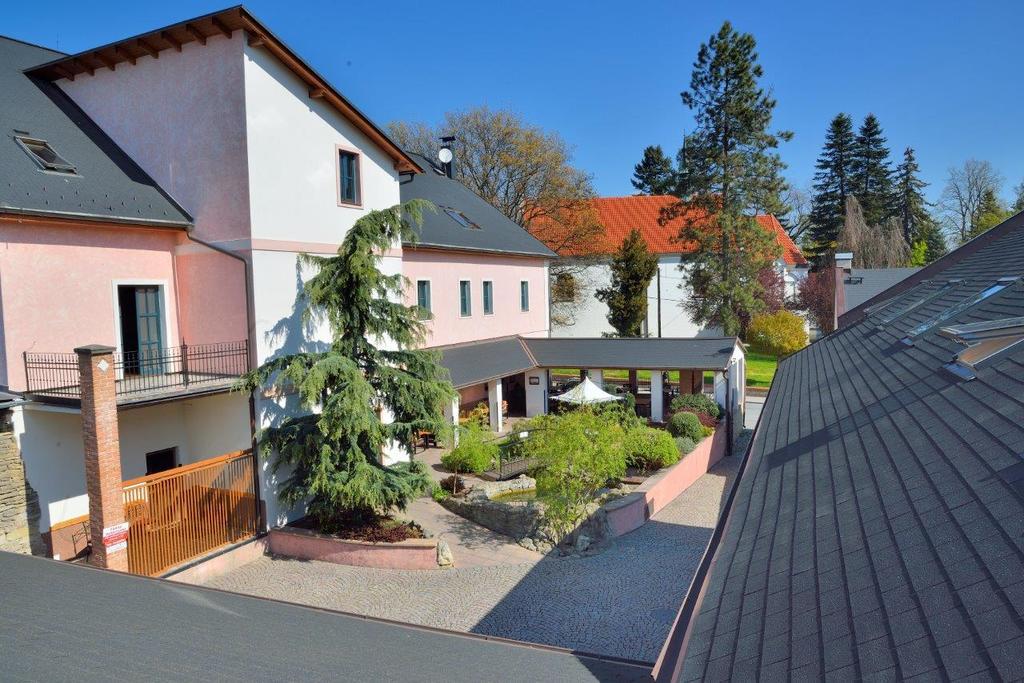 Hotel Via Ironia Vysoké Mýto Eksteriør billede